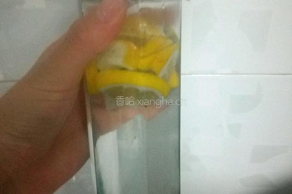 柠檬蓝莓苏打的做法图解4