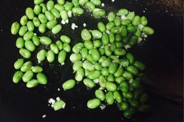 毛豆炒鸡蛋的做法图解9