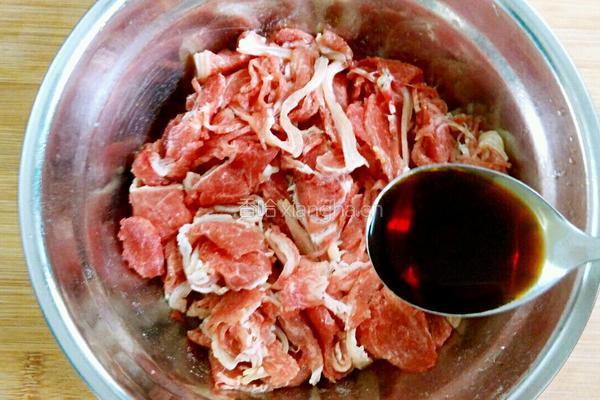 粉蒸羊肉的做法图解2