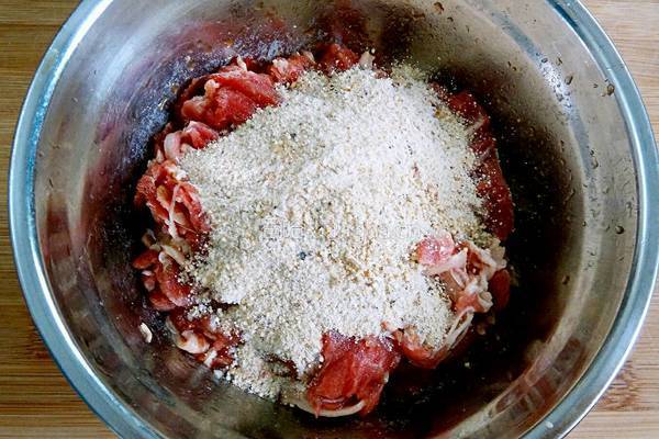 粉蒸羊肉的做法图解4