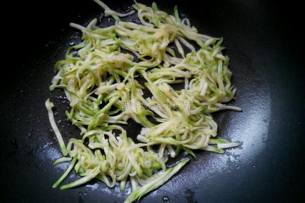 鸡蛋早餐饼的做法图解5