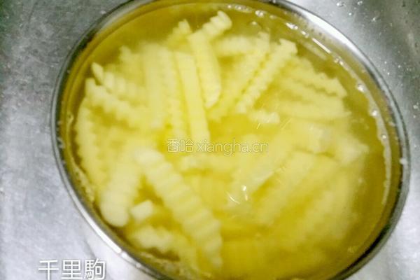 肉片炒土豆的做法图解2