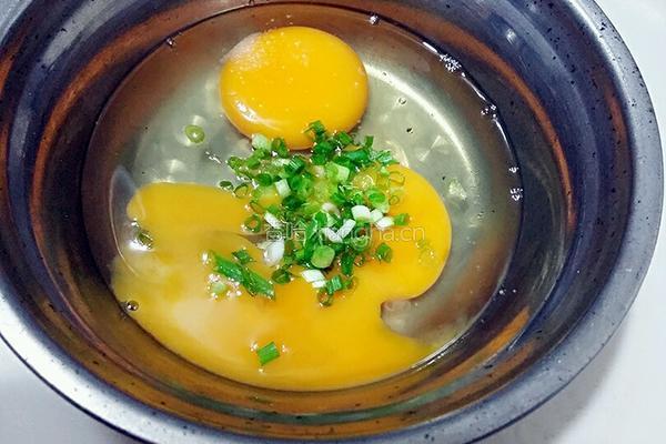 酸豆角炒鸡蛋的做法图解5
