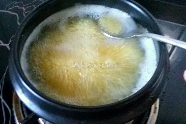 苹果小米粥的做法图解3