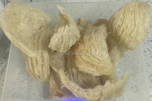 冰糖炖燕窝的做法图解1