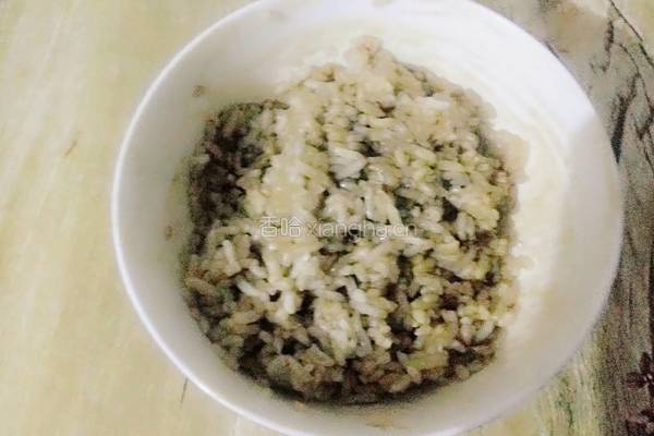 酱油炒饭的做法图解2