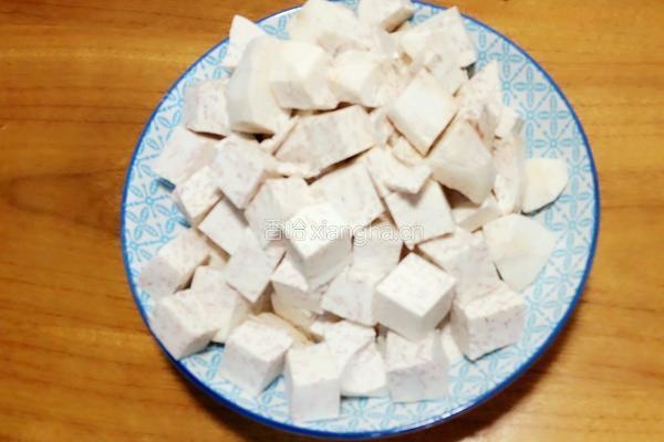 香芋椰汁西米露的做法图解3