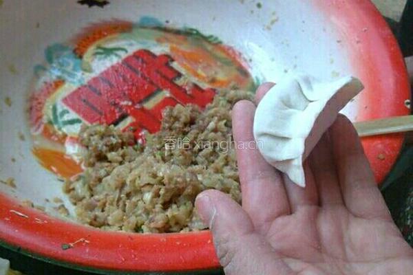 酸菜饺子的做法图解5