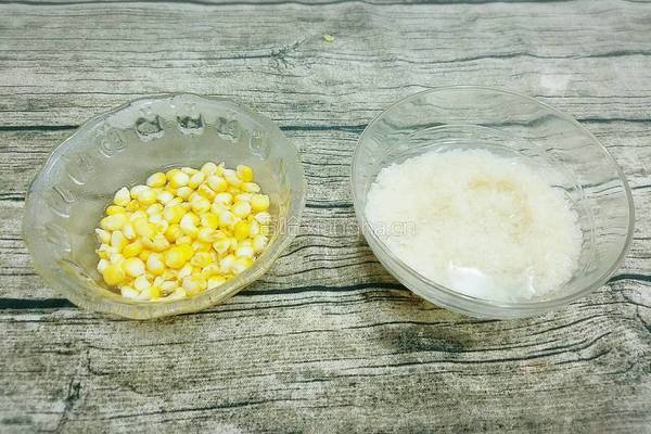 玉米排骨粥的做法图解3