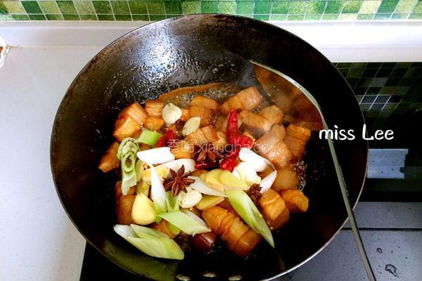 五花肉炖土豆的做法图解8