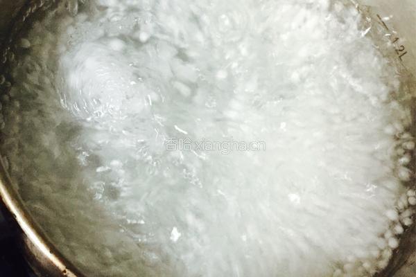 芋头西米露的做法图解2