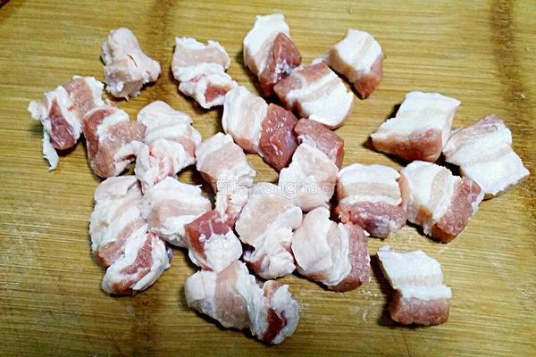 经典红烧肉的做法图解1