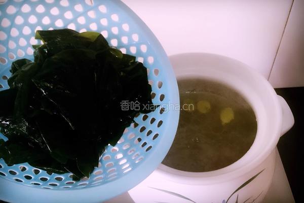 海带枸杞排骨汤的做法图解6