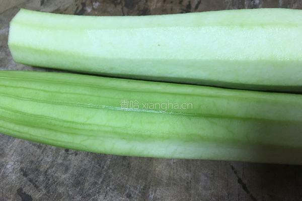 丝瓜蛋花汤的做法图解2