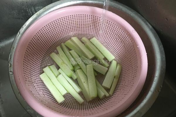 丝瓜蛋花汤的做法图解4