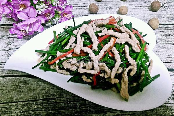 韭菜苔炒肉丝的做法图解7
