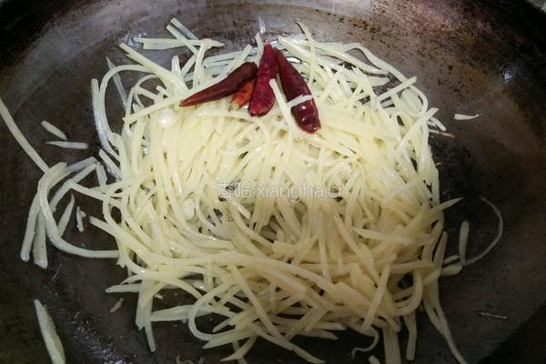树椒土豆丝的做法图解7