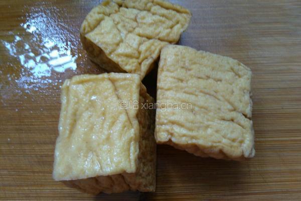 酱扒油豆腐的做法图解1
