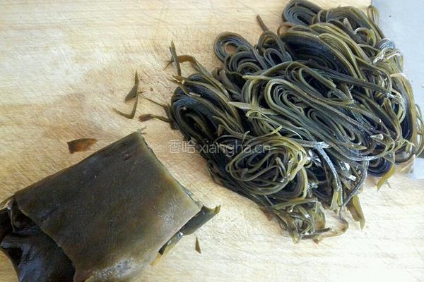 凉拌芹菜海带的做法图解2