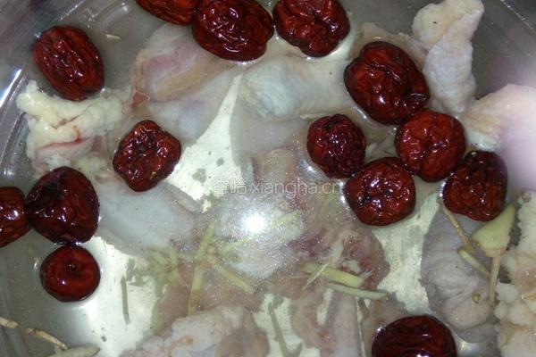 鸡骨架炖土豆的做法图解3