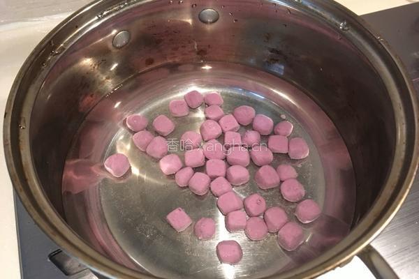 花生薏米芋圆汤的做法图解2