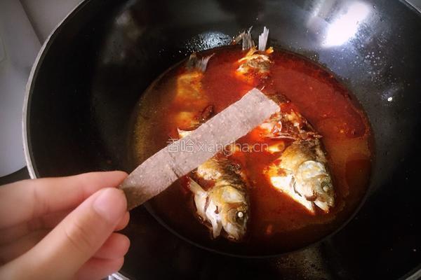 麻辣鲫鱼的做法图解11
