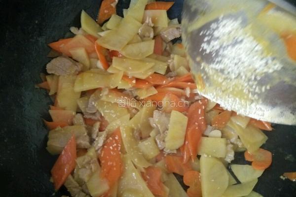 土豆胡萝卜片炒肉的做法图解8