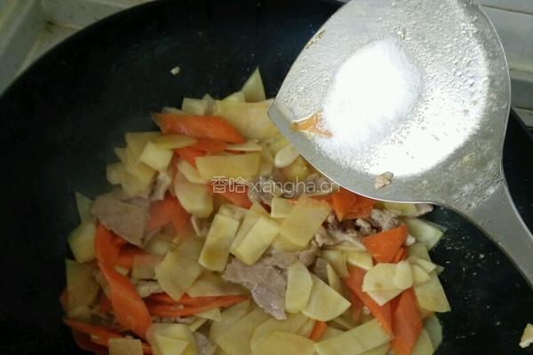 土豆胡萝卜片炒肉的做法图解7