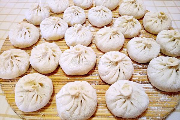 简易版生煎包（杏鲍菇洋葱猪肉馅）的做法图解6