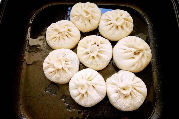 简易版生煎包（杏鲍菇洋葱猪肉馅）的做法图解7