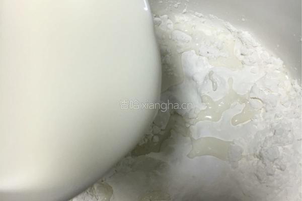 栗子奶黄馅冰皮月饼的做法图解3