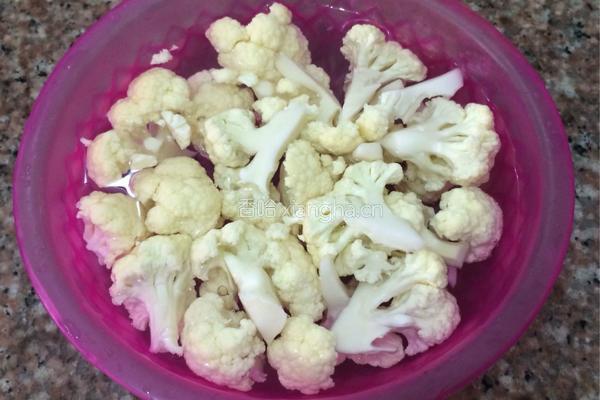 红烧菜花的做法图解1