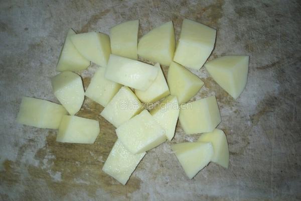 豆角土豆炖肉的做法图解3