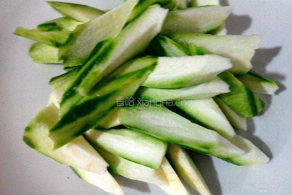 西红柿炒丝瓜的做法图解1