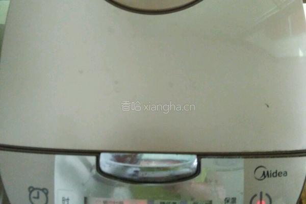 电饭煲煲仔饭的做法图解2