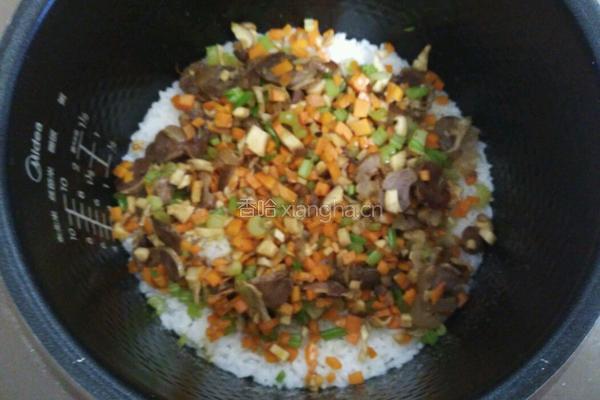 电饭煲煲仔饭的做法图解6