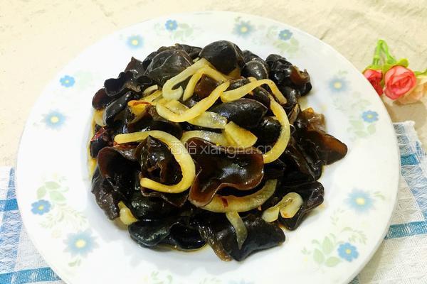 洋葱拌木耳的做法图解9
