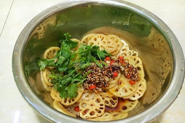 秘制凉拌麻辣藕片的做法图解8