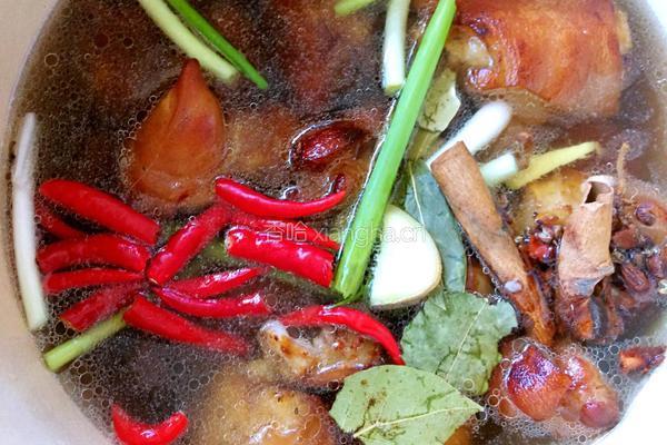 香辣猪蹄的做法图解7