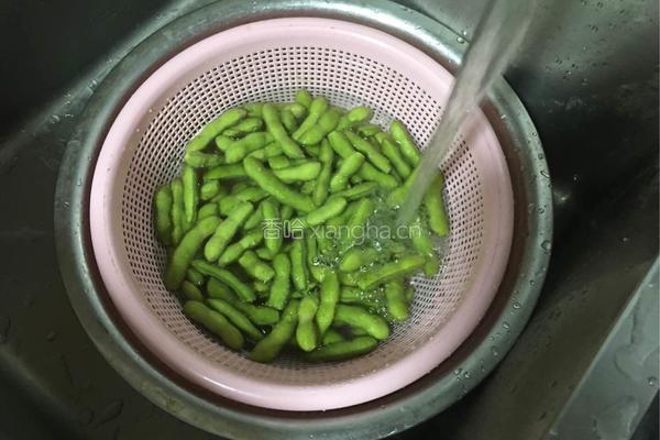 香糟毛豆的做法图解3
