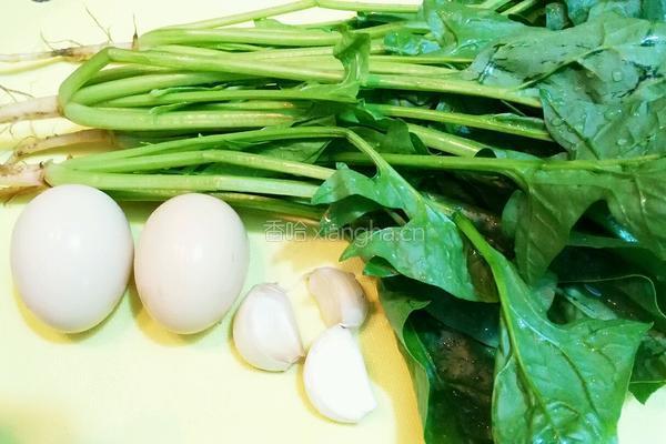 菠菜炒鸡蛋的做法图解1