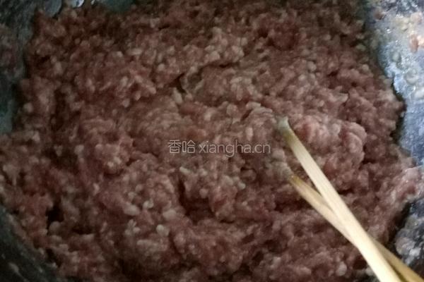 酸菜馅饺子的做法图解3