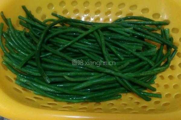 豇豆馅饺子的做法图解4