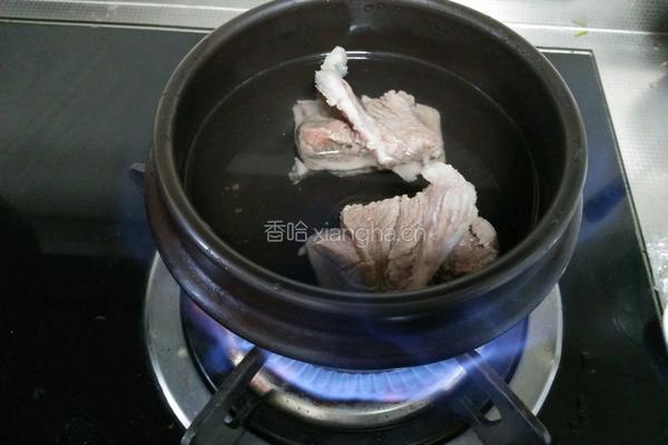冬瓜排骨海带汤的做法图解3