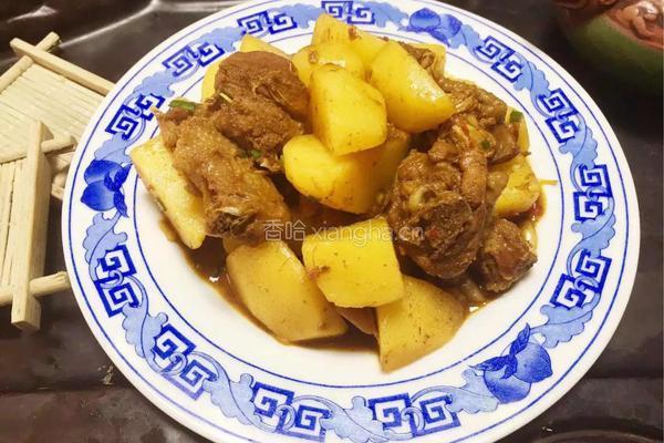 土豆咖喱鸡的做法图解1