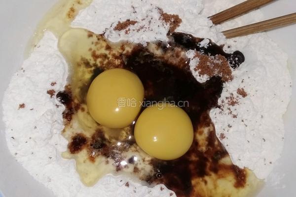 鸡蛋脆麻花的做法图解1