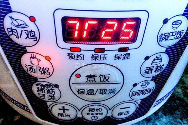 排骨炖酸菜的做法图解5