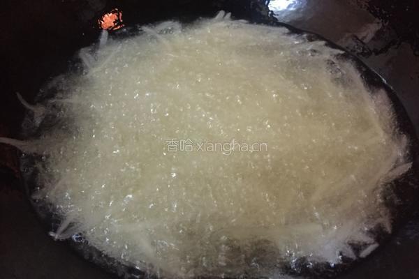 凉拌酸辣土豆丝的做法图解4