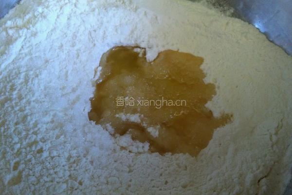 奶香软麻花的做法图解2