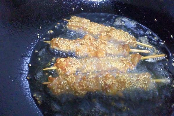 炸羊肉串的做法图解11
